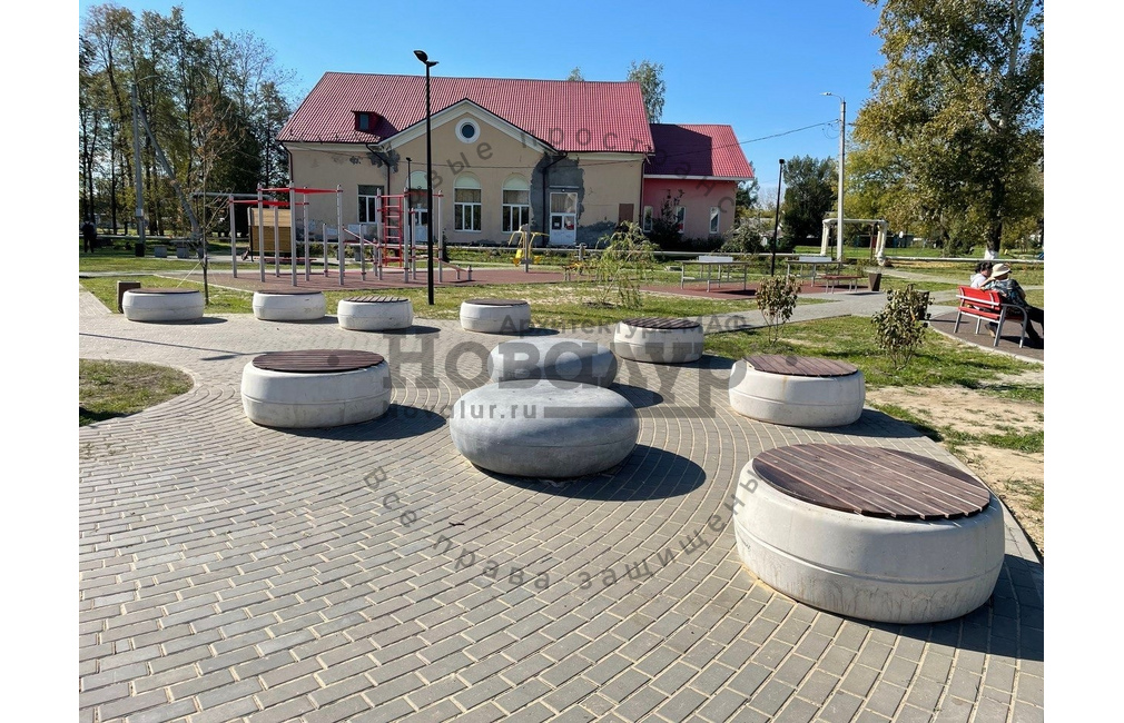 Скамейка бетонная 'Пенни бетон'