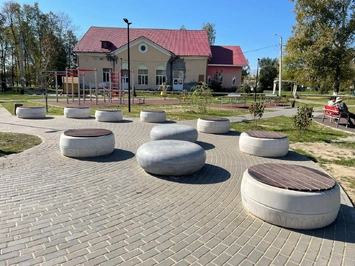 Благоустроен сквер по ул. Бахтина