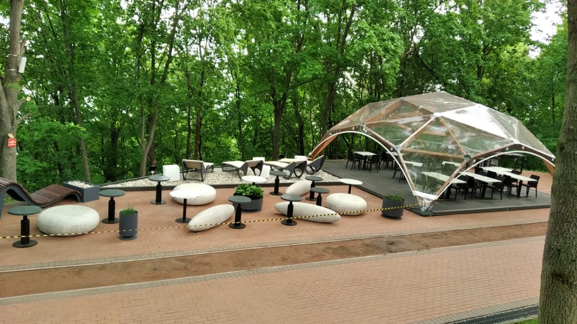 Серия бетонных скамеек 'Гранит'
